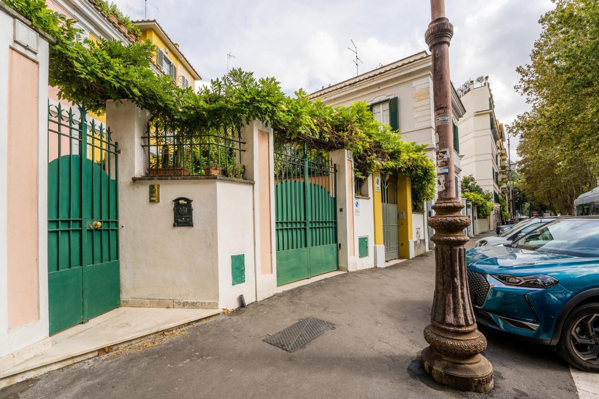 Appartamento The British Corner, Cozy Loft With Garden 10 Min From Center